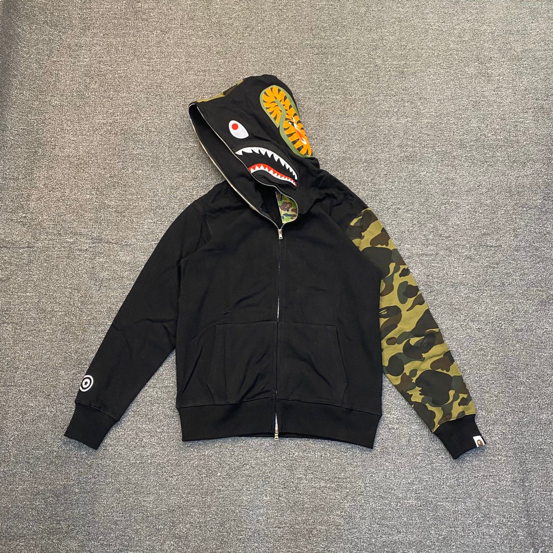 BAPE Shark Full-Zip Hoodie – Noir / Camo Vert