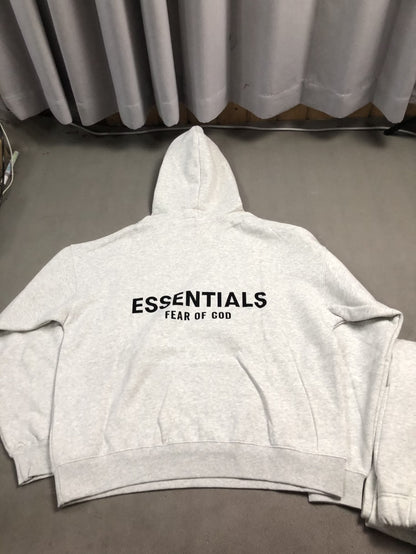 Fear of God Essentials Tracksuit – Gris Clair / Oatmeal