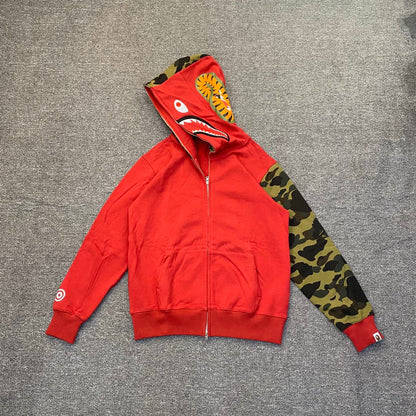 BAPE Shark Full-Zip Hoodie – Rouge / Camo Vert